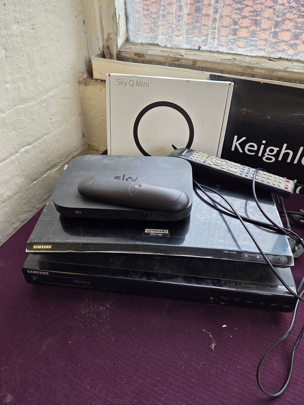 Lot 355 – A Group of Samsung and Sky Home Entertainment Electronics