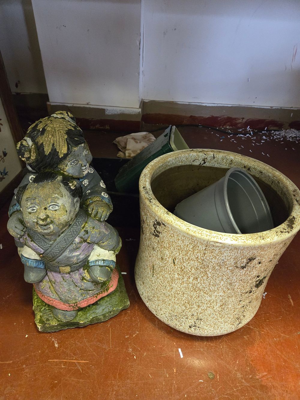 Lot 377 – A Selection of garden items including a glazed ceramic planter and a painted figural ornament