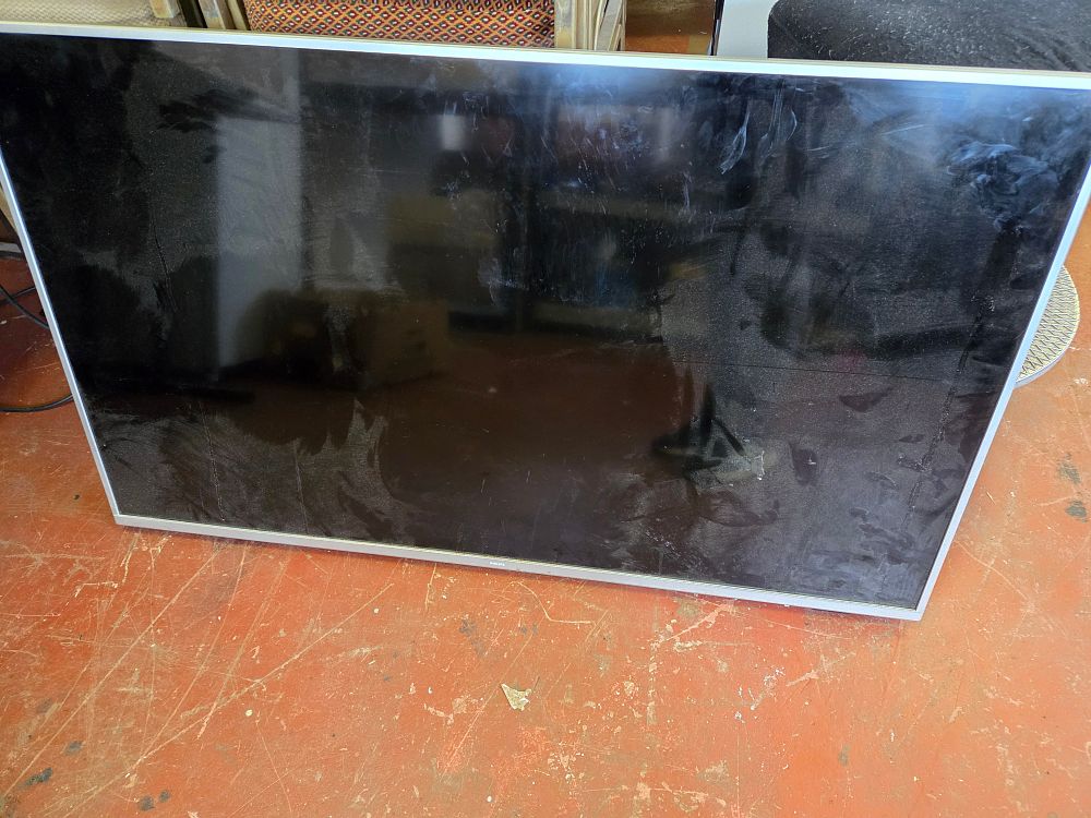 Lot 400 – Philips 50PUS7855/12 50-Inch 4K Ultra HD Smart TV with Ambilight