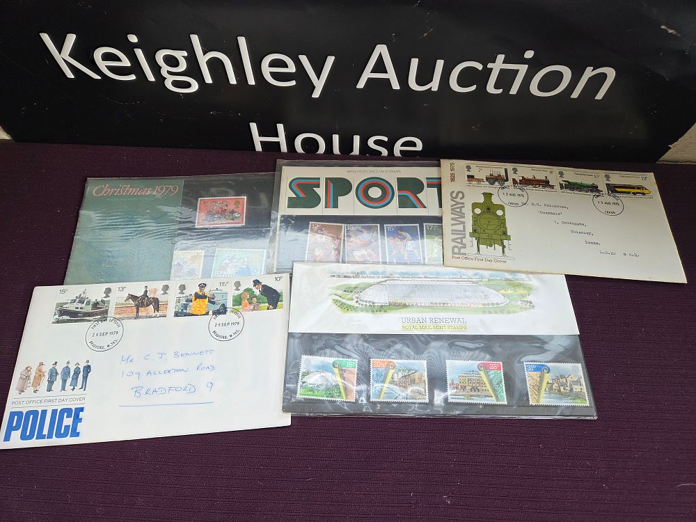Lot 610 – UK 1975-1984 Collection of Five Presentation Packs and First Day Covers