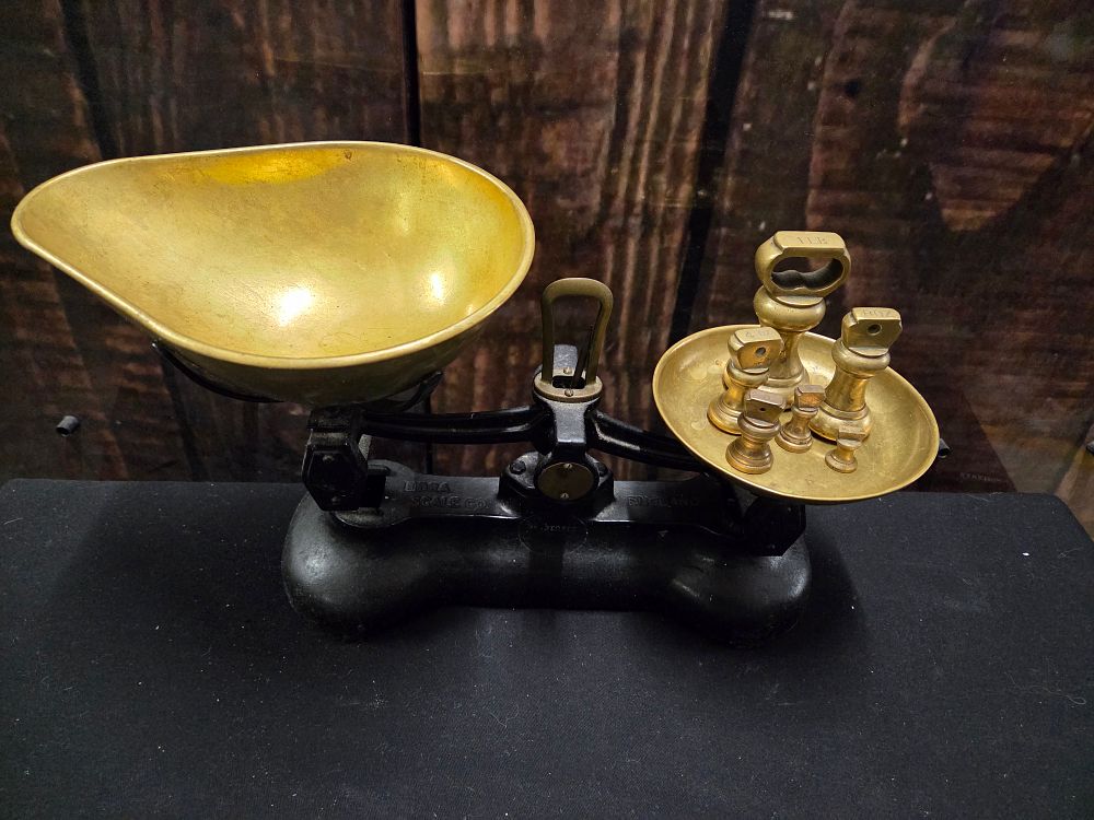 Lot 634 – Libra Scale Co England Balance Scale with Brass Weights