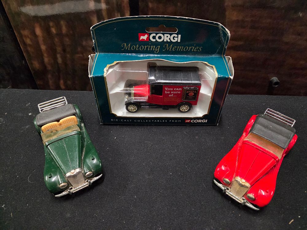 Lot 645 – Three die-cast model vehicles including a boxed Corgi Motoring Memories Shell delivery van and two Corgi vintage-style roadsters