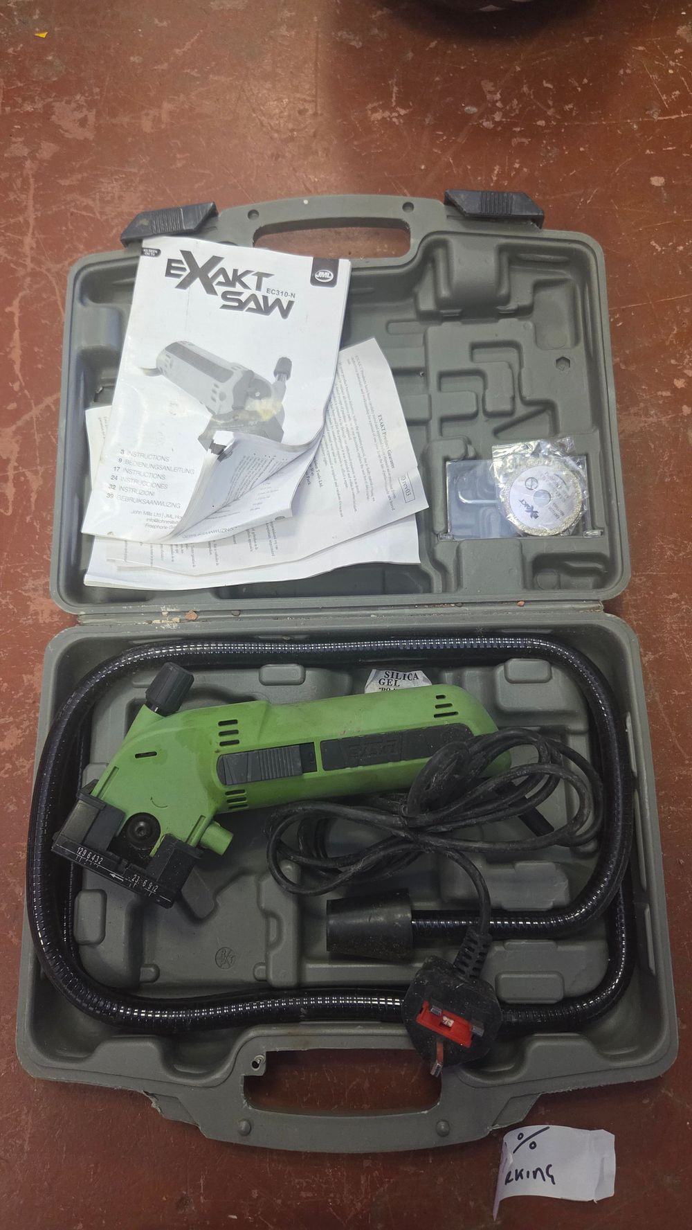 Lot 233 – Exakt Precision Tools EC310-N Handheld Mini Circular Saw Kit