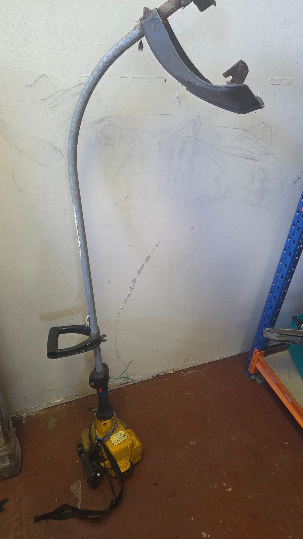 Lot 247 – McCulloch T230 Petrol Grass Trimmer