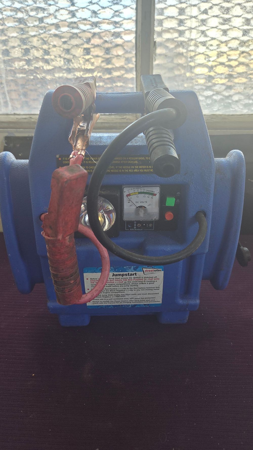 Lot 271 – Streetwize Jumpstart Portable Power Pack