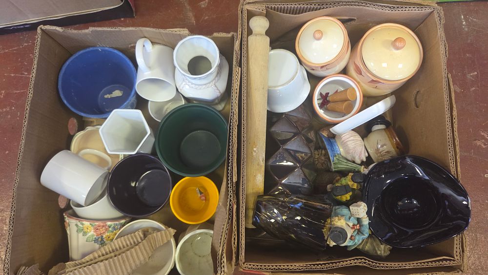 Lot 275 – Two Boxes of Ceramics, Glassware, and Kitchenalia