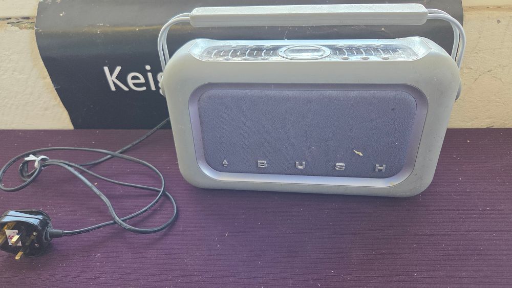 Lot 338 – Bush TR04DAB Portable DAB Digital Radio
