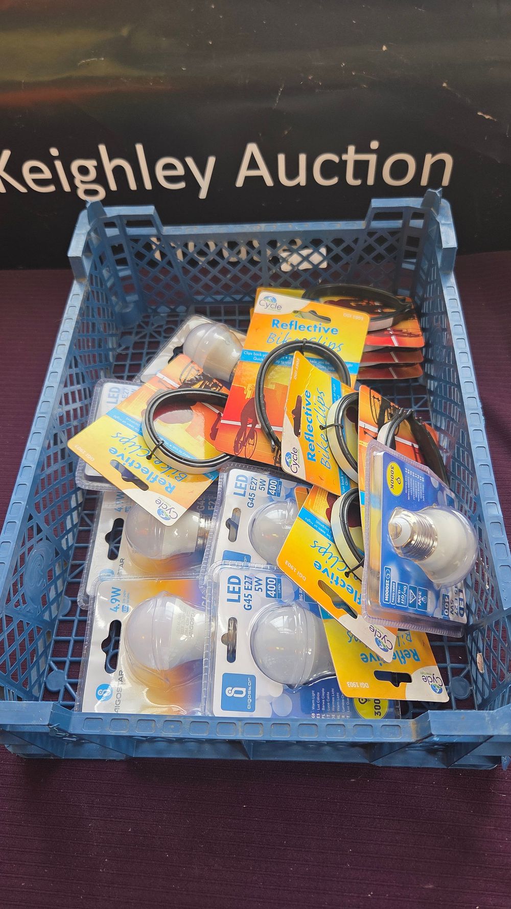 Lot 153 – An Assortment of Aigostar LED Light Bulbs and Cycle Reflective Bike Clips