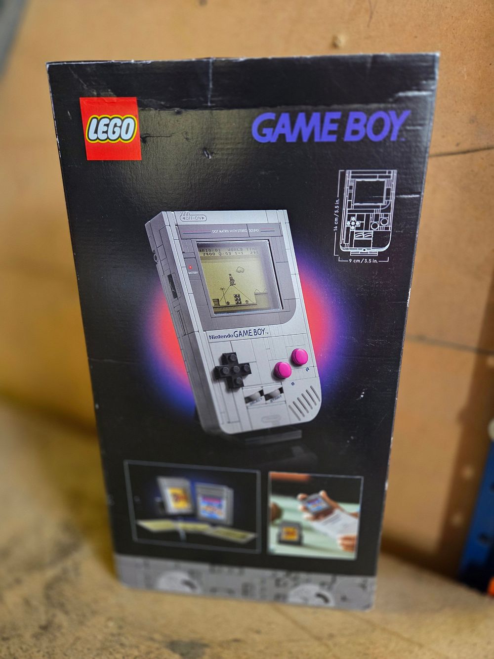 Lot 397 – New LEGO Super Mario Nintendo Game Boy Set 72046