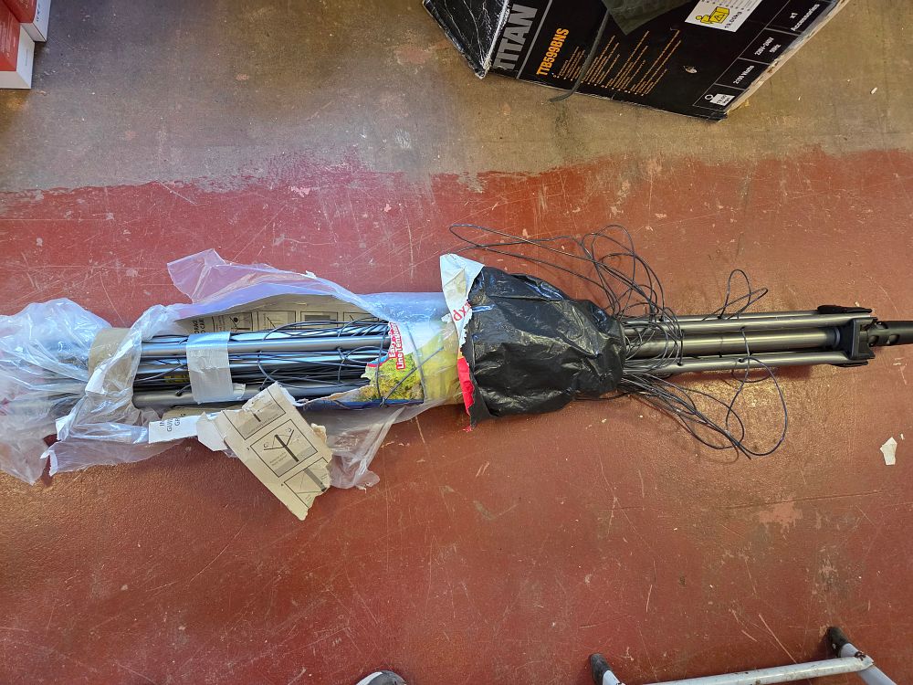 Lot 401 – Rotary Washing Line with Easy Line Tensioning System