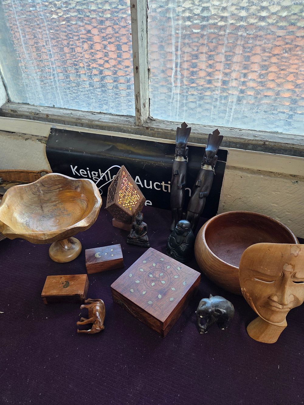 Lot 427 – An Assortment of Global and Ethnic-Style Decorative Wooden Artifacts