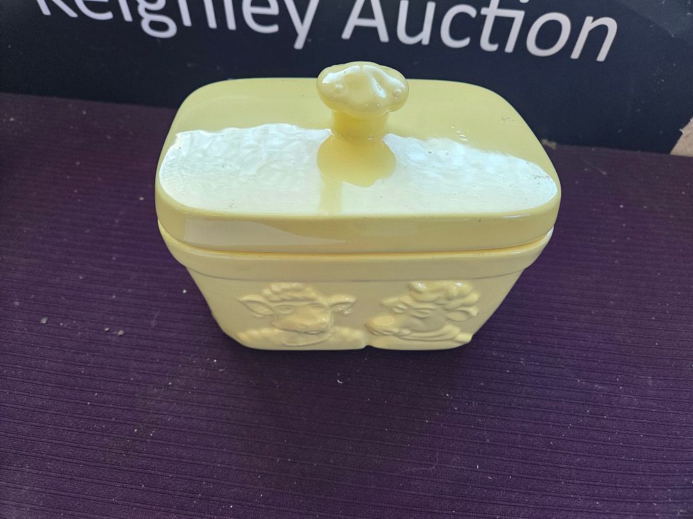 Lot 604 – A Wade Ceramic I Can’t Believe It’s Not Butter! Branded Butter Dish and Cover