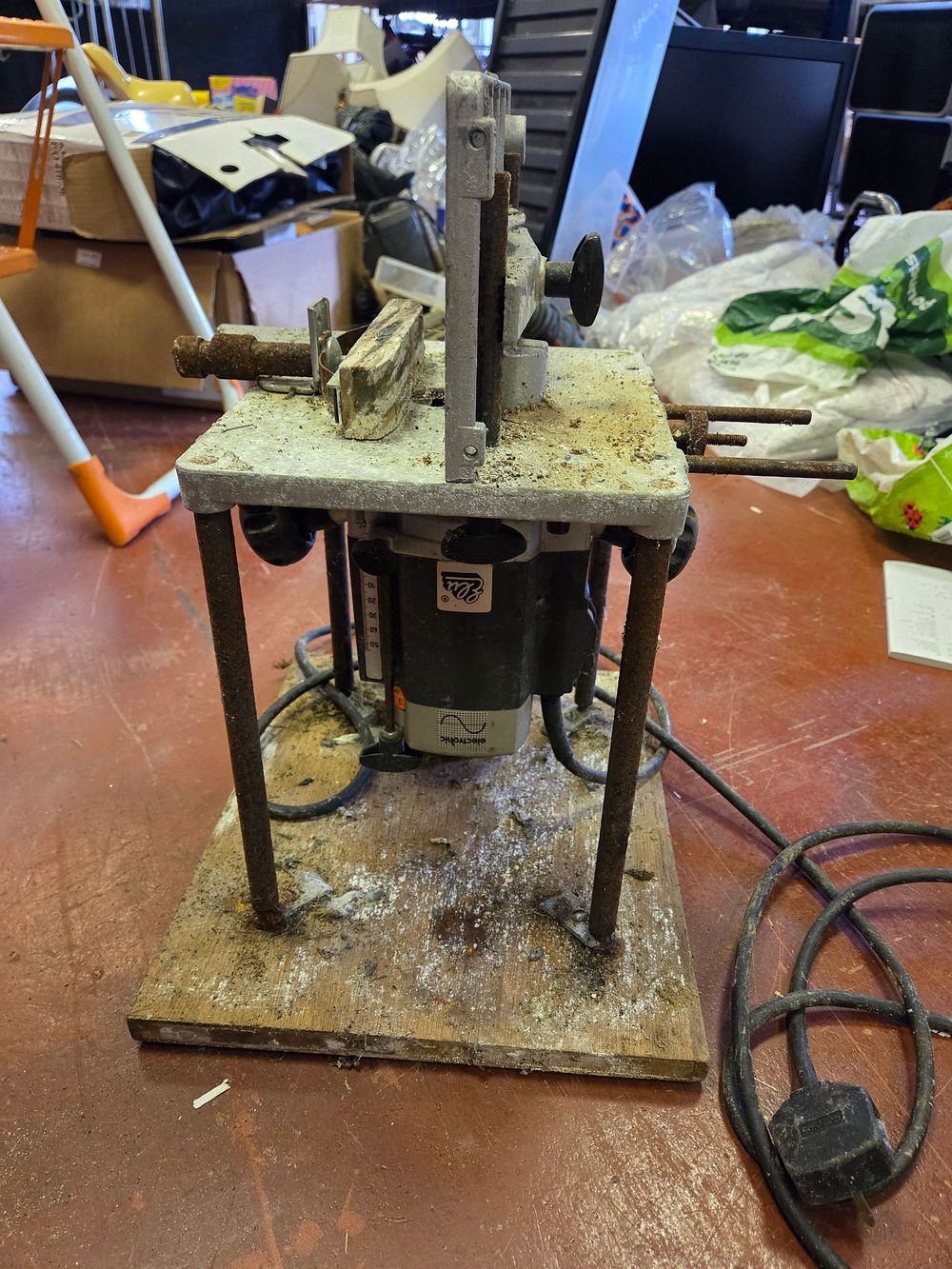 Lot 362 – An Elu electronic router motor mounted in a custom workshop-made boring jig
