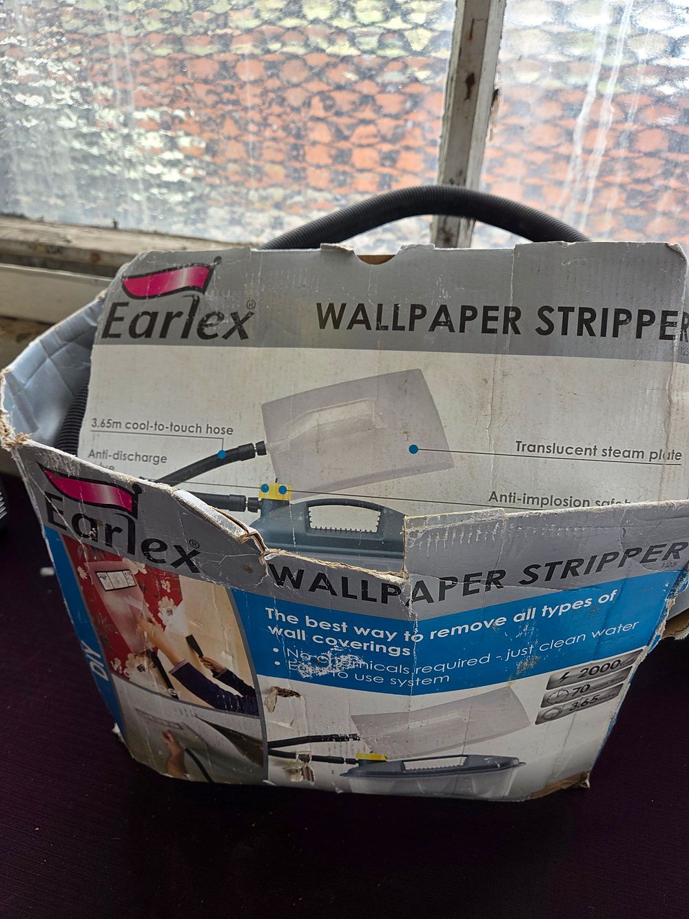Lot 386 – Earlex WS125 2000W Wallpaper Stripper