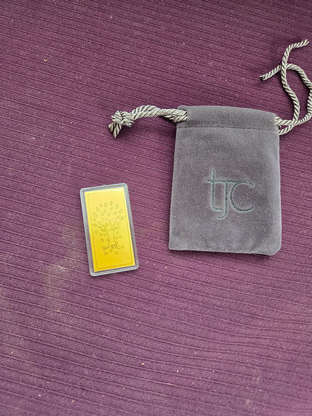 Lot 608 – A 24 Carat Gold Bullion Bar by The Genuine Gemstone Company