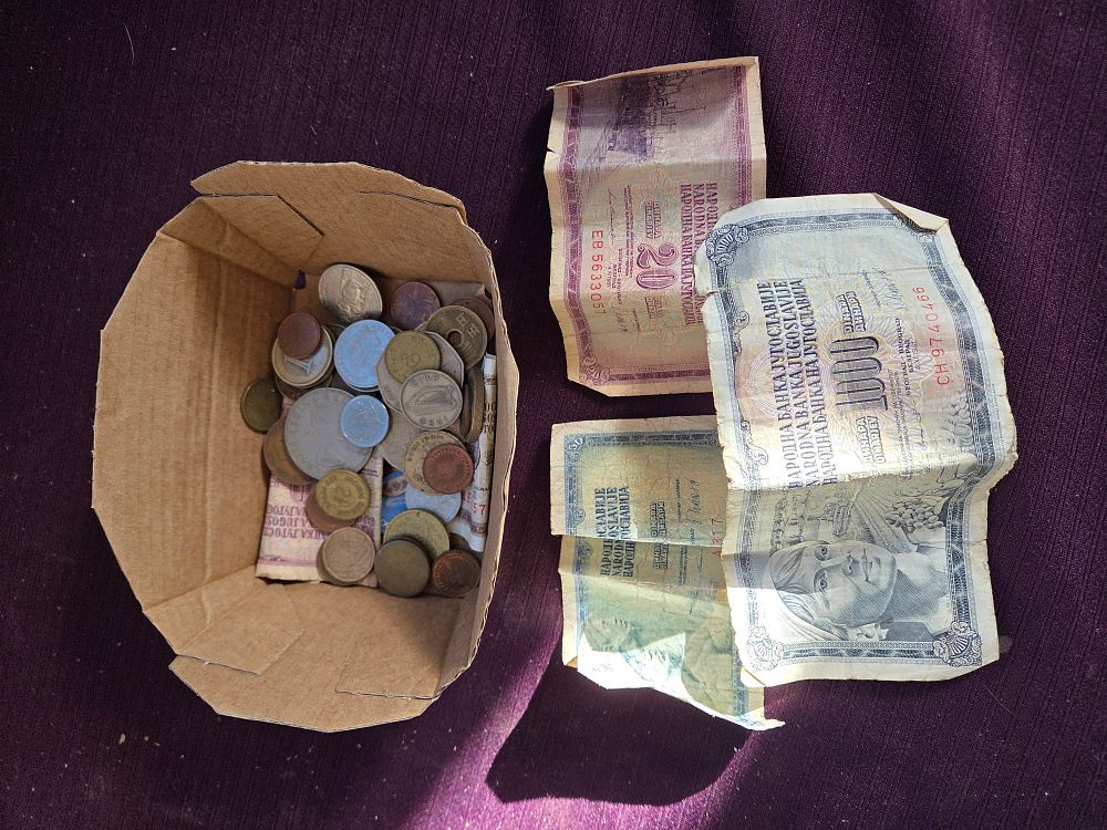 Lot 655 – A Collection of Banknotes and Coins from Yugoslavia