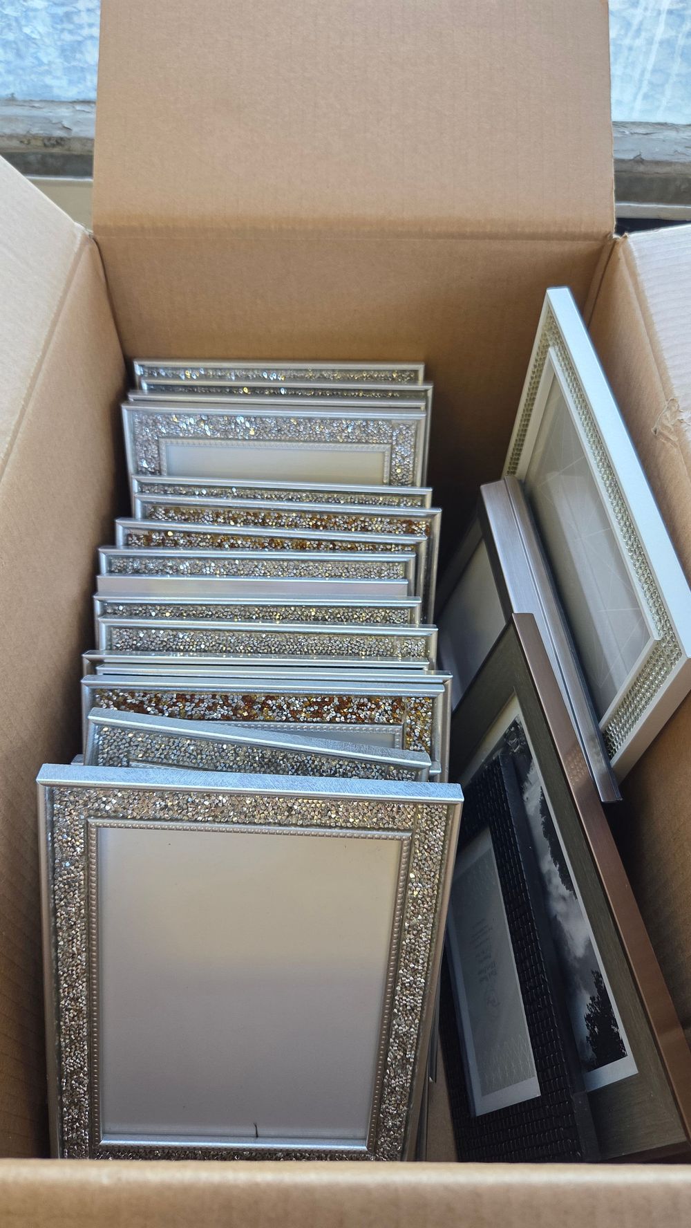 Lot 158 – A Collection of Contemporary Crushed Diamond Style and Decorative Picture Frames