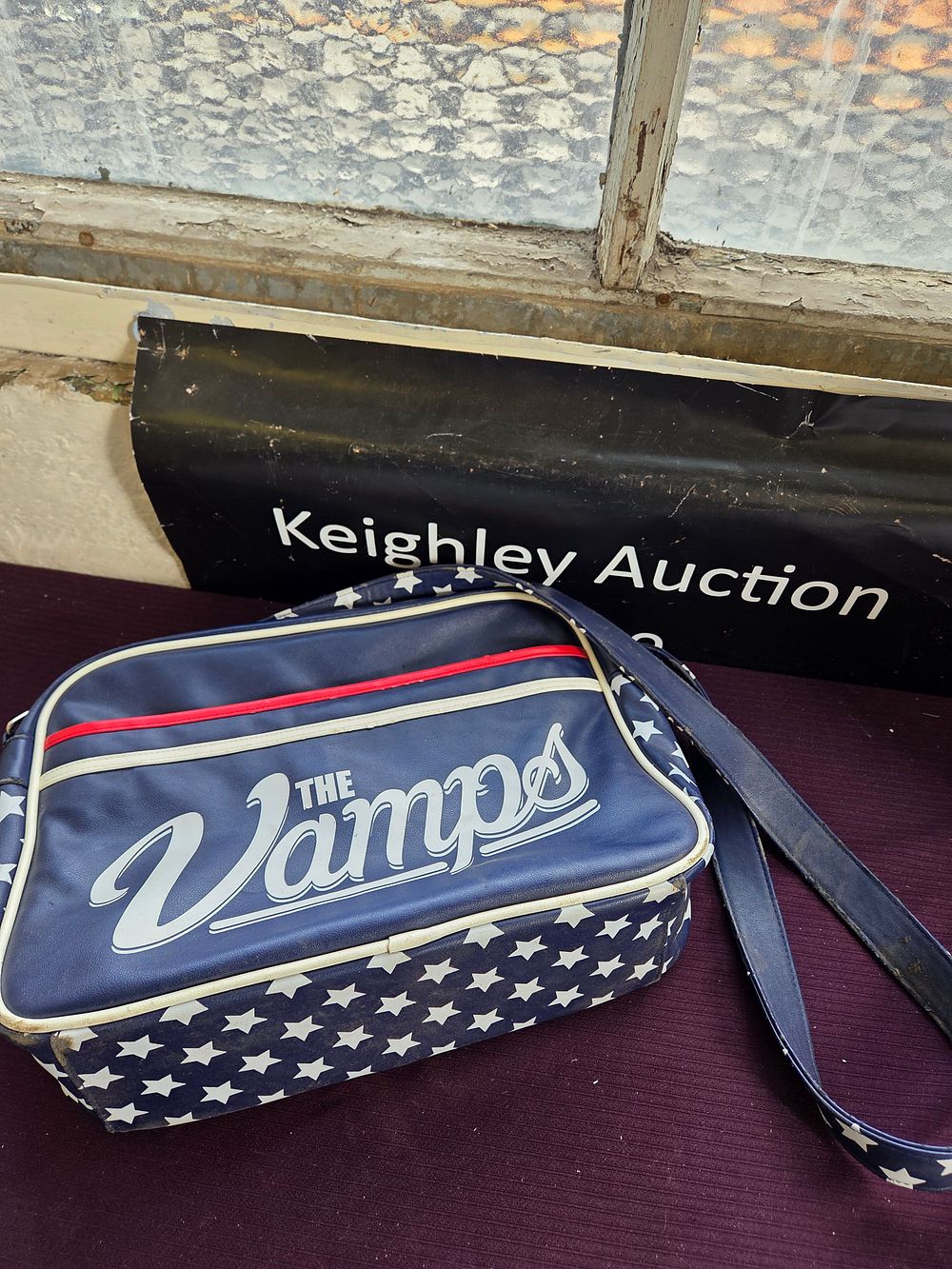 Lot 230 – The Vamps Band Merchandise Blue Messenger Bag with Star Detail