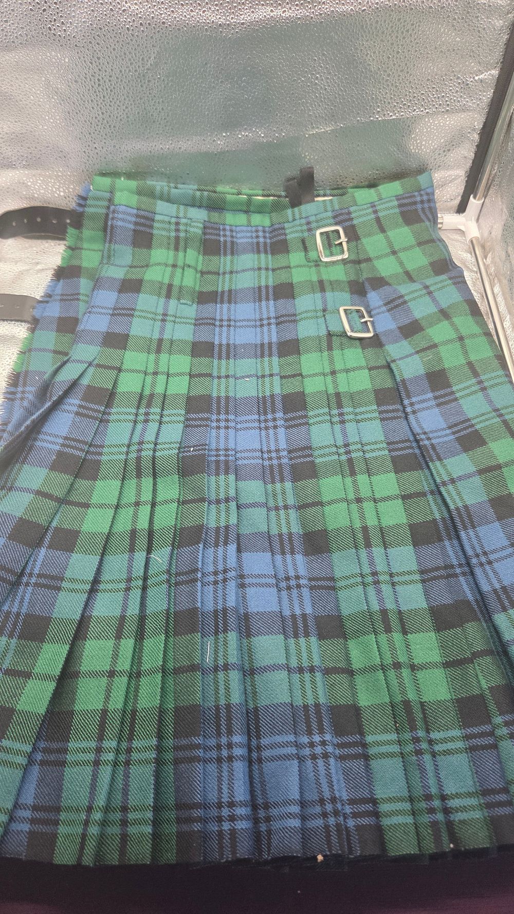 Lot 273 – Geoffrey (Tailor) Pure New Wool Traditional Scottish Kilt in Ancient Black Watch Tartan