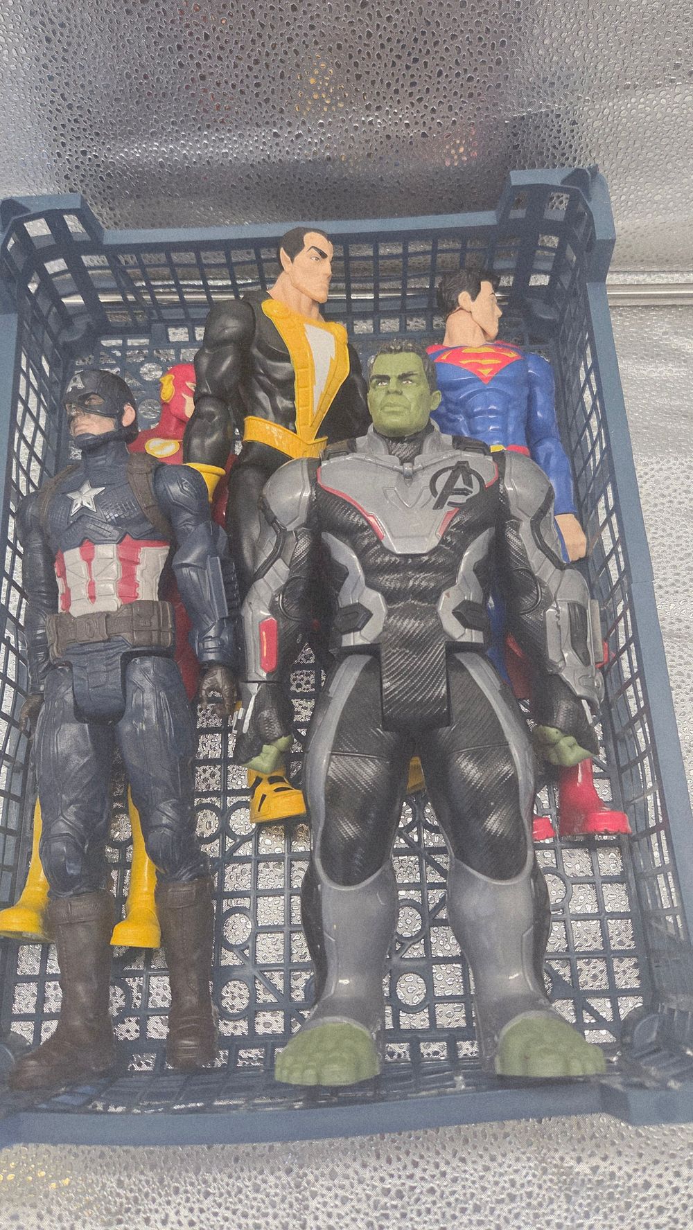 Lot 320 – An Assortment of Marvel and DC Superhero Action Figures in the Style of Hasbro Titan Hero Series