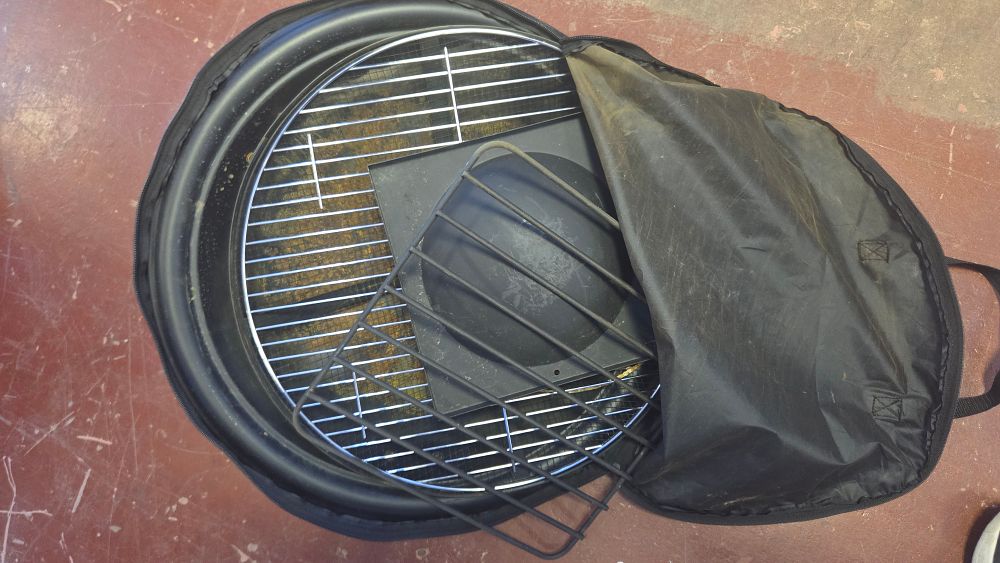 Lot 350 – A Portable Outdoor Fire Pit or Cooking Set in Carrying Case