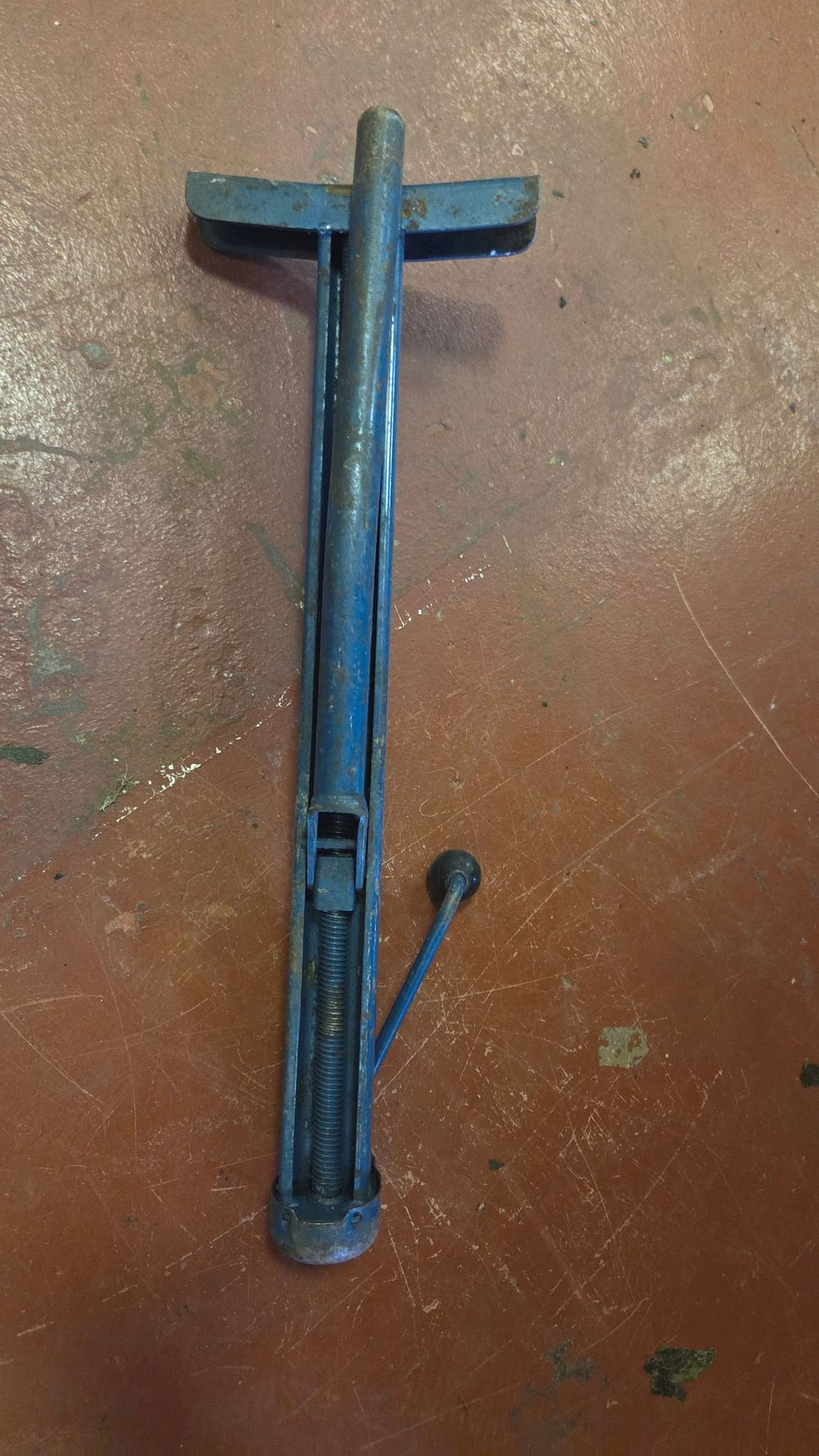 Lot 247 – Steel Manual Tyre Bead Breaker