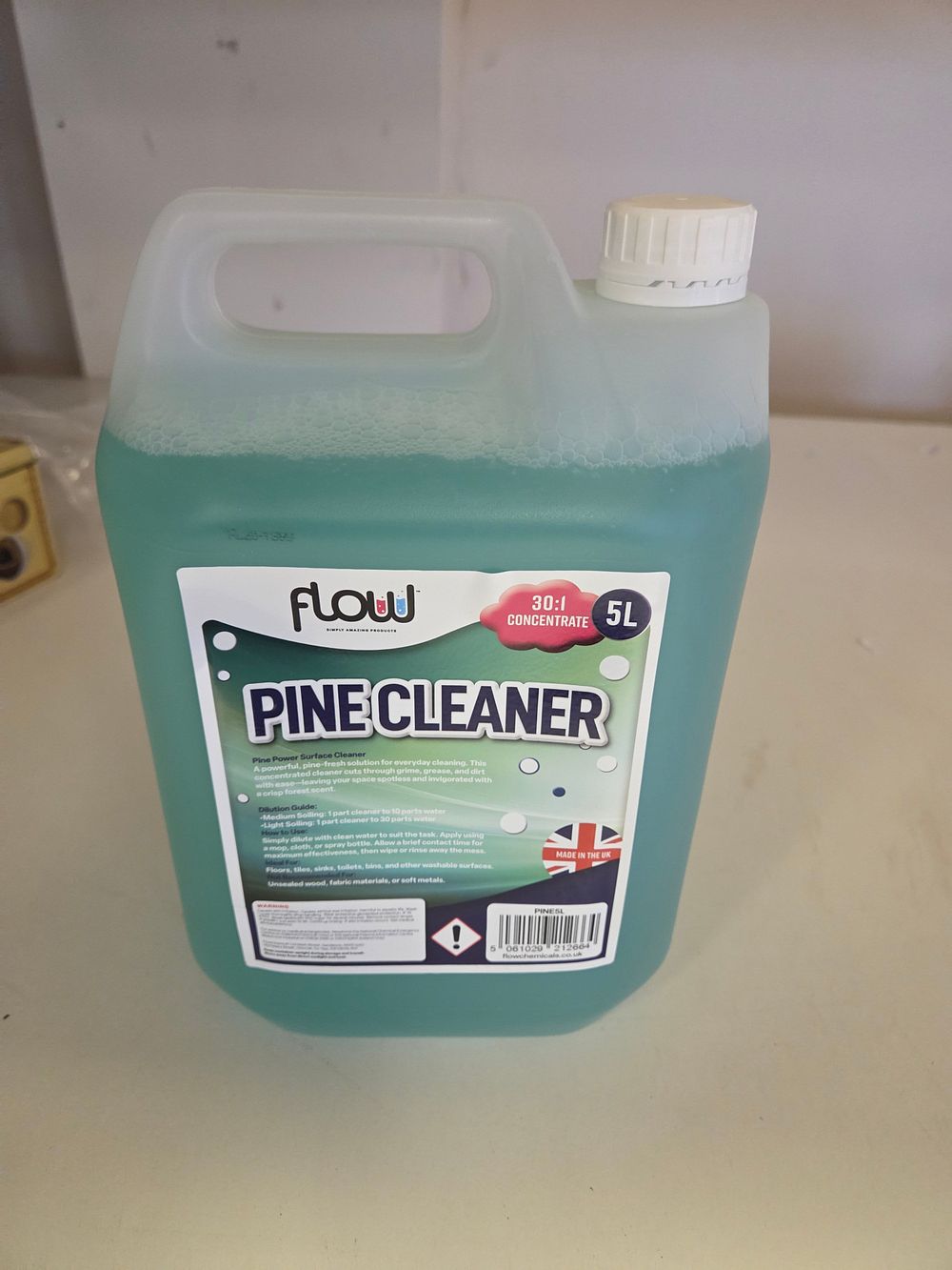 Lot 301 – A 5-Litre Container of Flow Pine Cleaner 30:1 Concentrate