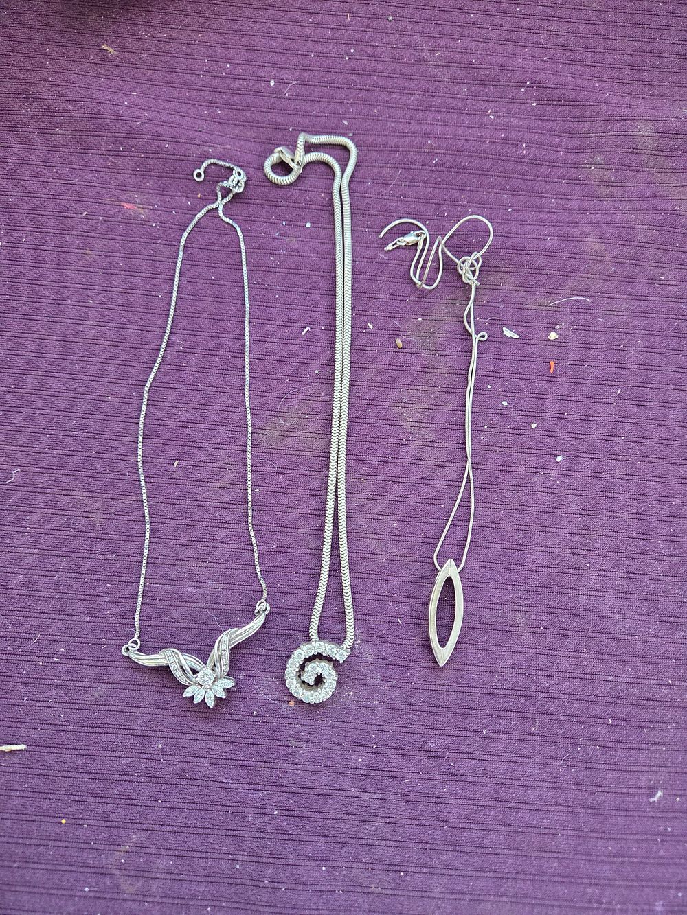 Lot 629 – A Trio of Silver 925 Jewellery Necklaces 28.50g