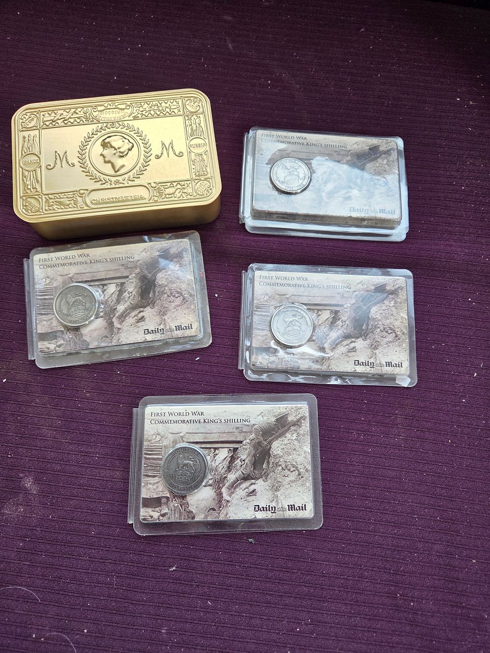 Lot 633 – A Collection of First World War Centenary Commemorative Coins and Replica Gift Tin