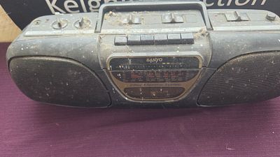 Sanyo M-7035KmkII 4-Band Portable Radio Cassette Recorder
