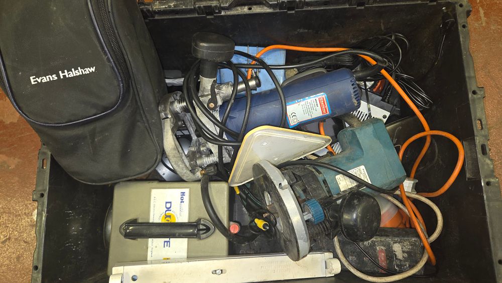 Lot 252 – A Collection of Power Tools and Workshop Equipment Including Routers and Electric Fencing