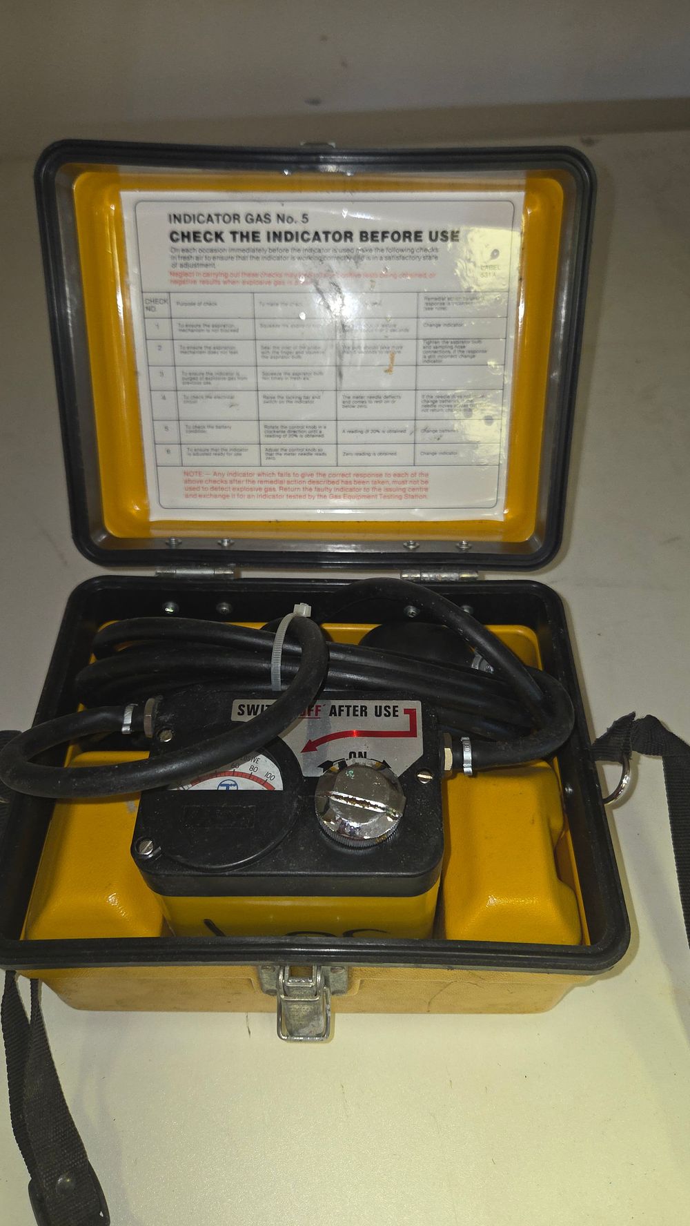 Lot 281 – An MSA Indicator Gas No. 5 Portable Gas Detector in Original Case