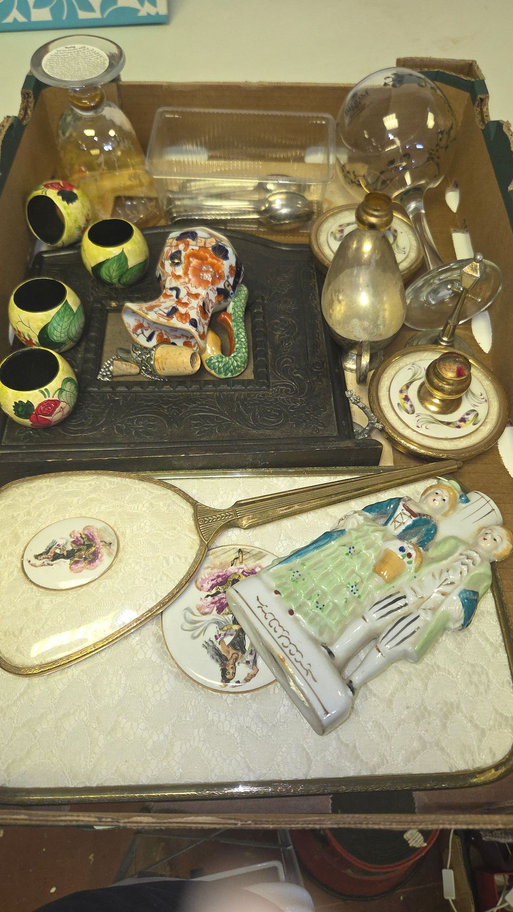 Lot 337 – An Assortment of Decorative Objects Including Ceramics Glassware and Vanity Items
