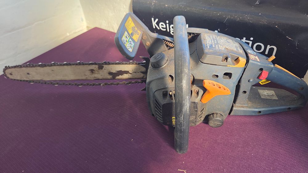 Lot 218 – A Poulan Pro 38 Petrol Powered Chainsaw