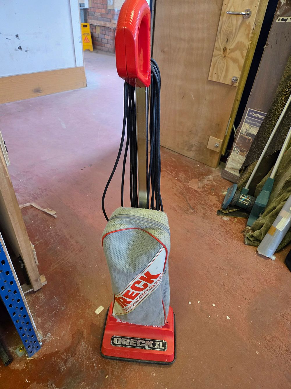 Lot 438 – Oreck XL Upright Commercial Vacuum Cleaner