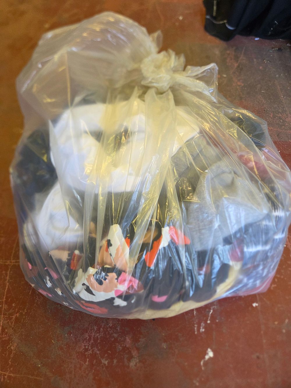 Lot 453 – An Assortment of Mixed Apparel