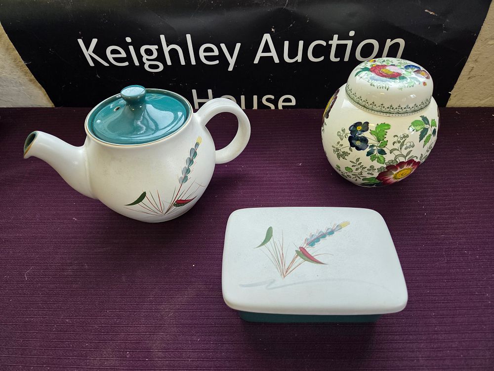 Lot 605 – A Trio of English Ceramic Ware including Denby Greenwheat and Mason’s Paynsley