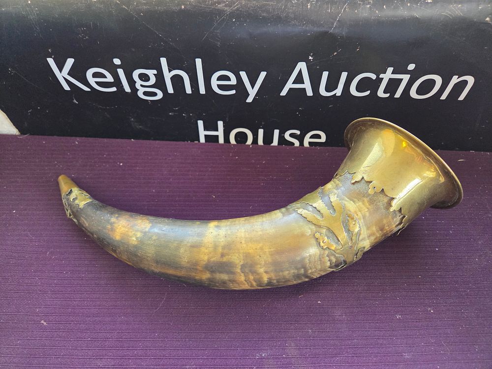 Lot 620 – Antique Brass-Mounted Natural Horn Hunting Horn