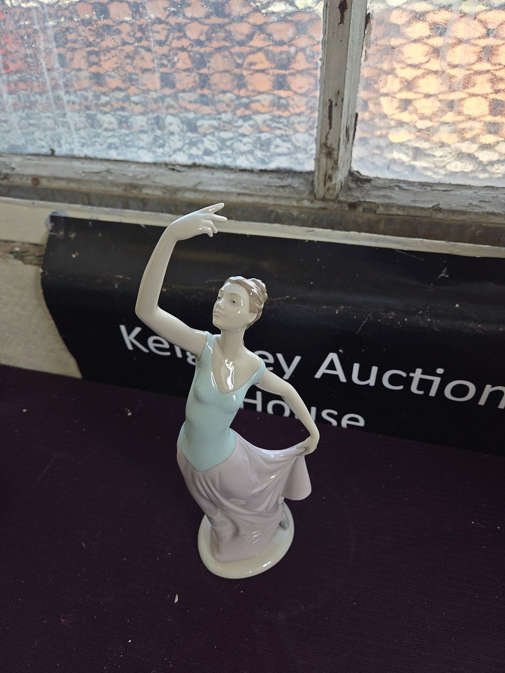 Lot 632 – Nao by Lladro Porcelain Figurine The Dancer, Model 1204