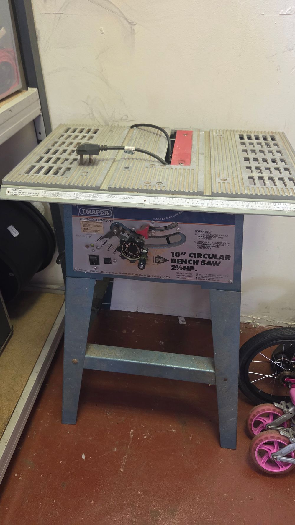 Lot 214 – Draper BT 250 10 Inch Circular Bench Saw with Stand