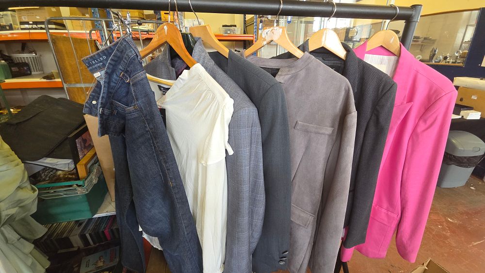 Lot 281 – An Assortment of Contemporary High-Street Fashion and Tailoring