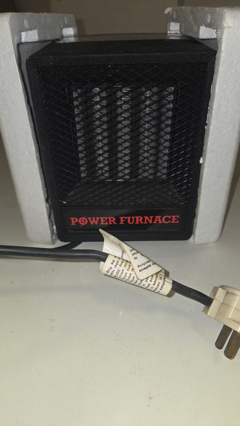 Lot 219 – Power Furnace Portable Ceramic Space Heater
