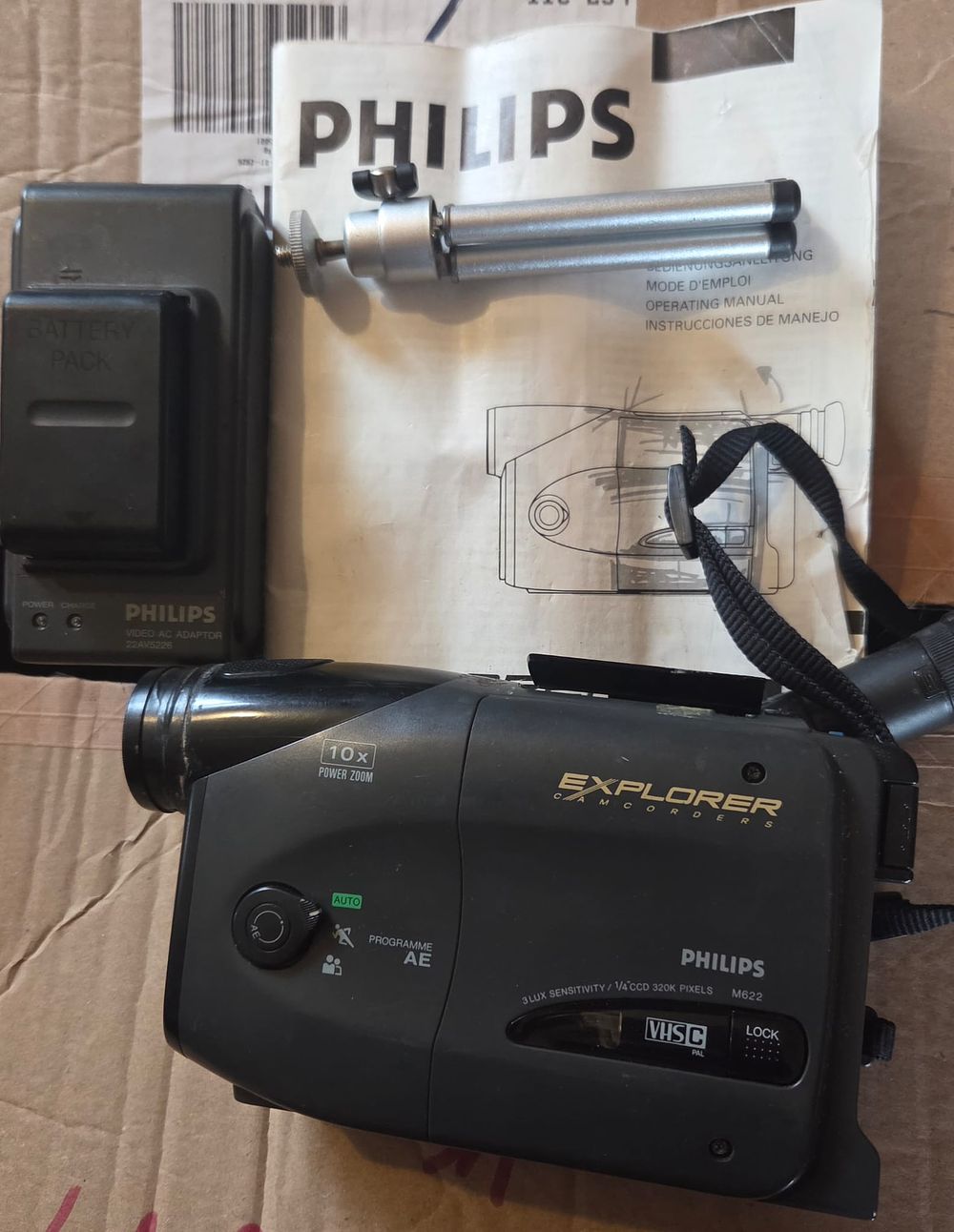 Lot 282 – A Philips Explorer M622 VHS-C Camcorder and Accessories