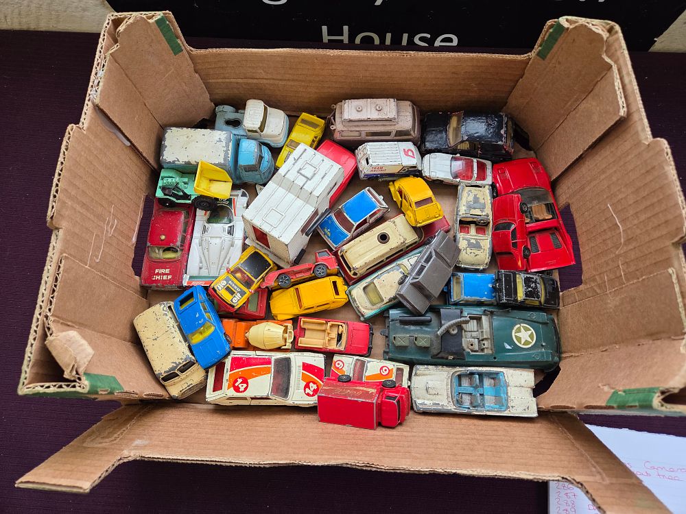 Lot 322 – A Collection of Vintage Corgi Die-Cast Toy Vehicles