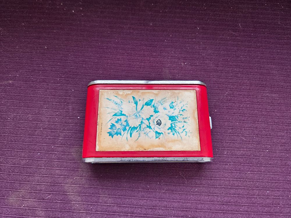 Lot 601 – A Japanese Dandy-Mate Silvia Musical Cigarette Case