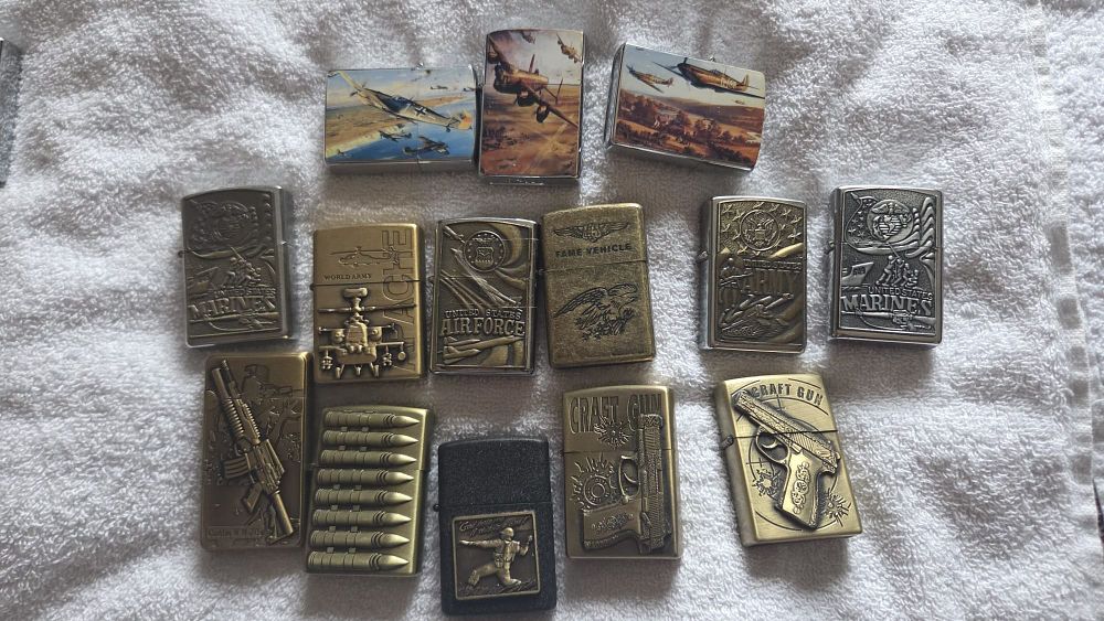 Lot 627 – A Collection of Lighters