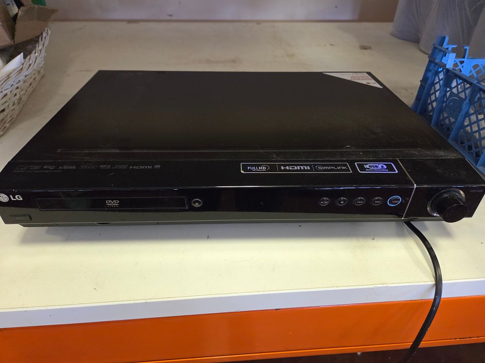 Lot 230 – LG HT554 DVD Receiver with Full HD Up-scaling and HDMI