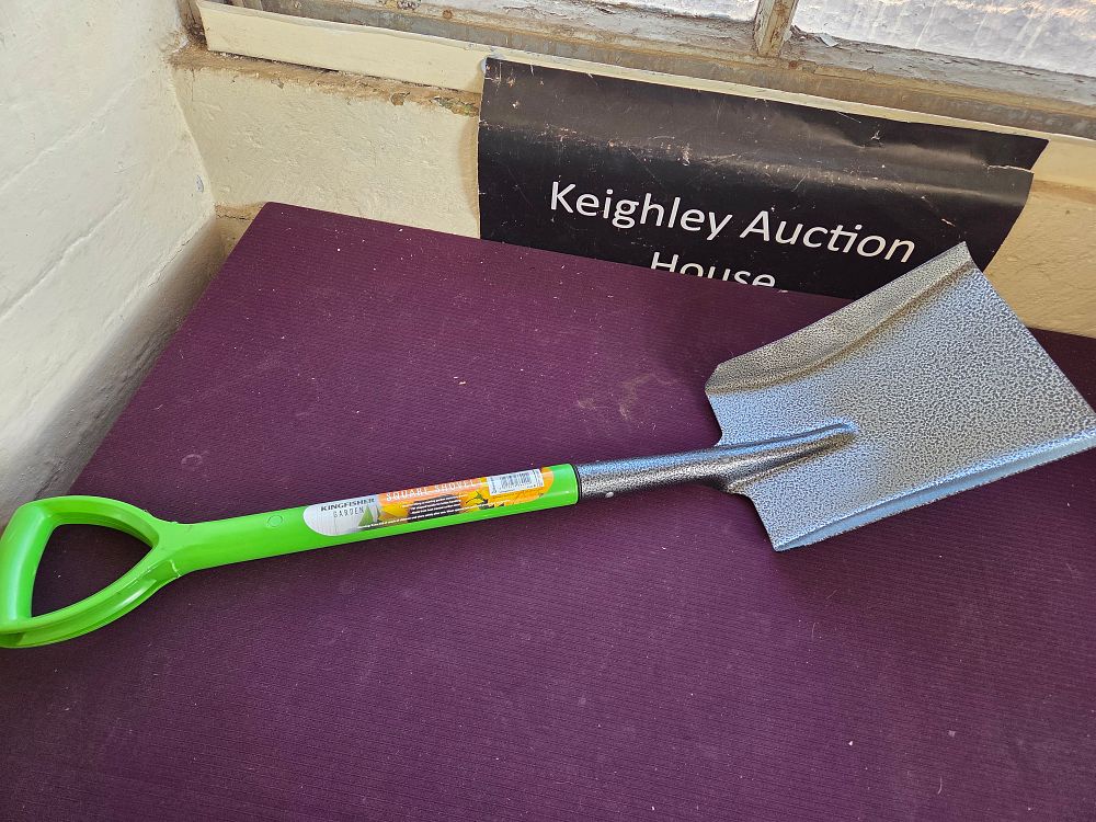 Lot 263 – New Kingfisher Garden Carbon Steel Square Shovel