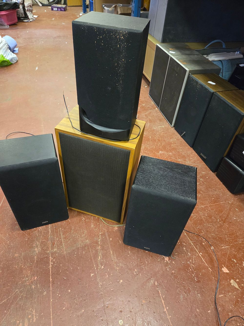 Lot 299 – A Collection of Assorted Audio Speakers Including Sanyo and Hitachi Examples w/o