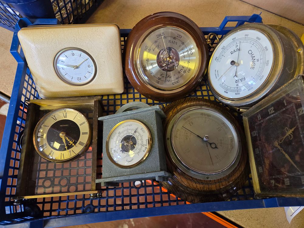 Lot 342 – A Collection of Seven Assorted Domestic Timepieces and Aneroid Barometers including a Metamec Mantel Clock